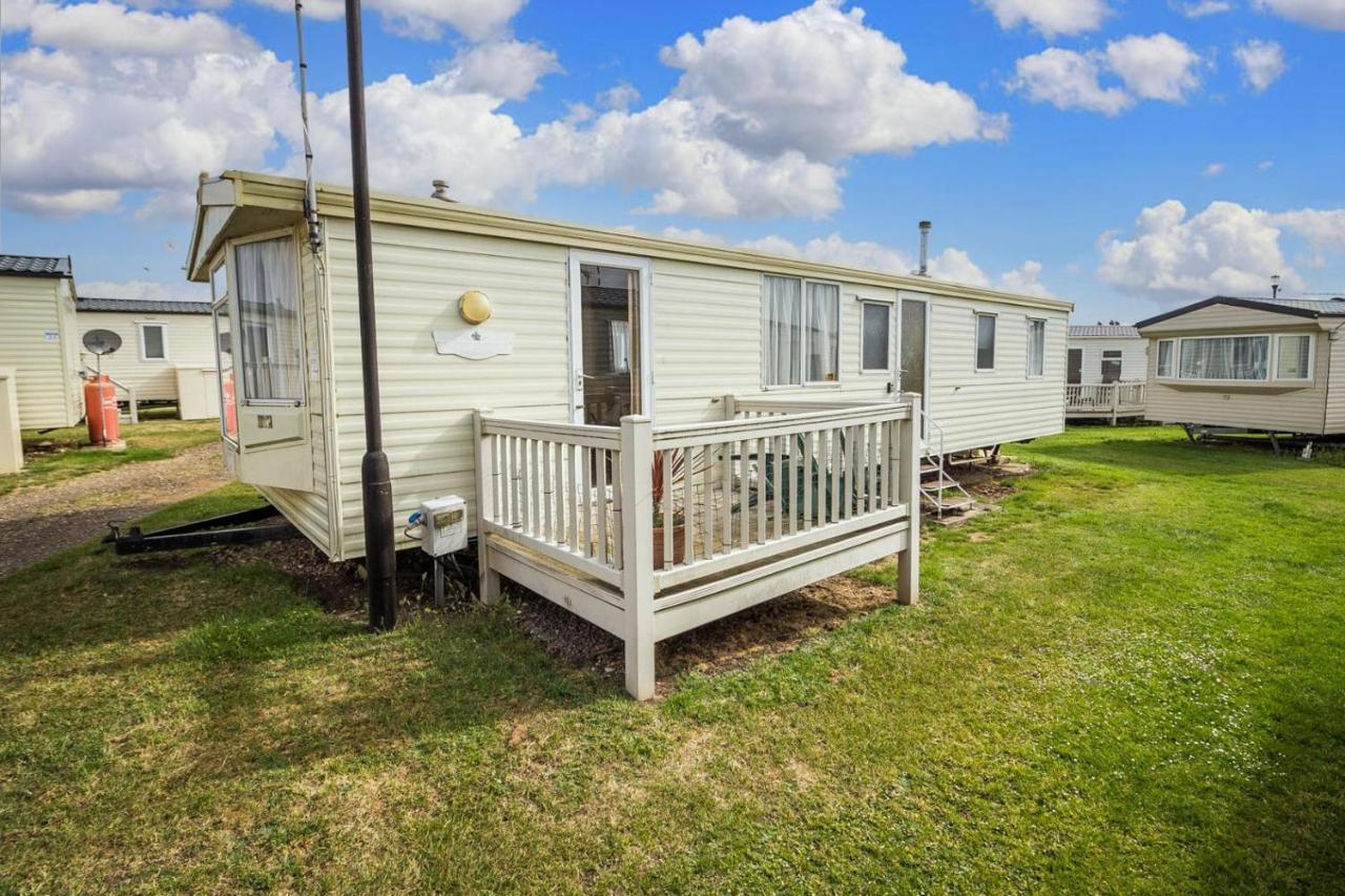 فندق 6 Berth Caravan With Decking Nearby Heacham Beach In Norfolk Ref 21047A المظهر الخارجي الصورة