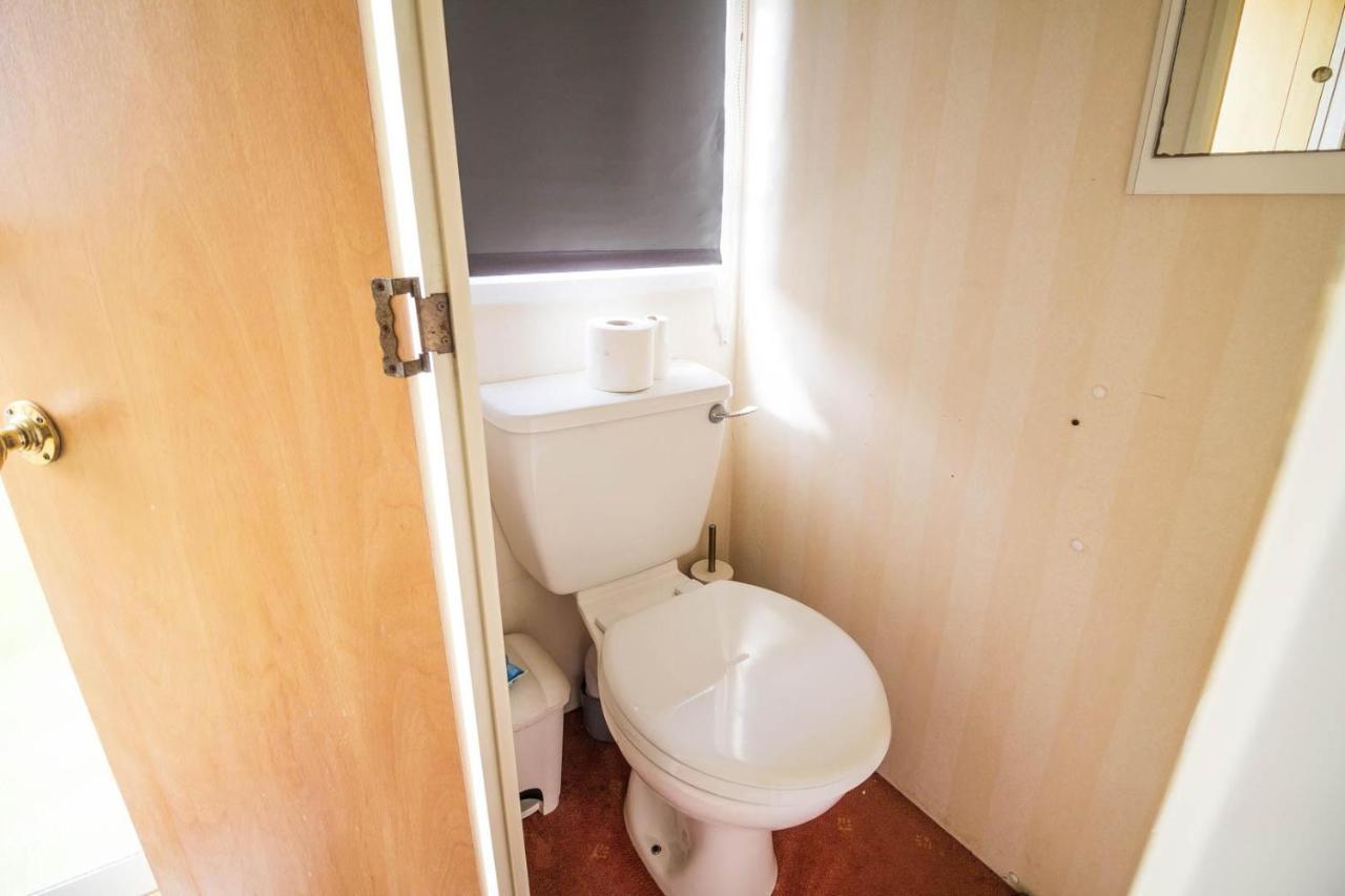 فندق 6 Berth Caravan With Decking Nearby Heacham Beach In Norfolk Ref 21047A المظهر الخارجي الصورة