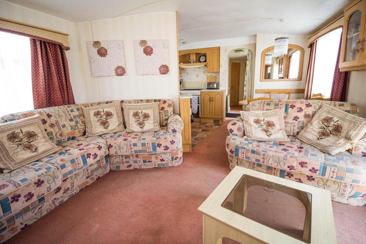 فندق 6 Berth Caravan With Decking Nearby Heacham Beach In Norfolk Ref 21047A المظهر الخارجي الصورة